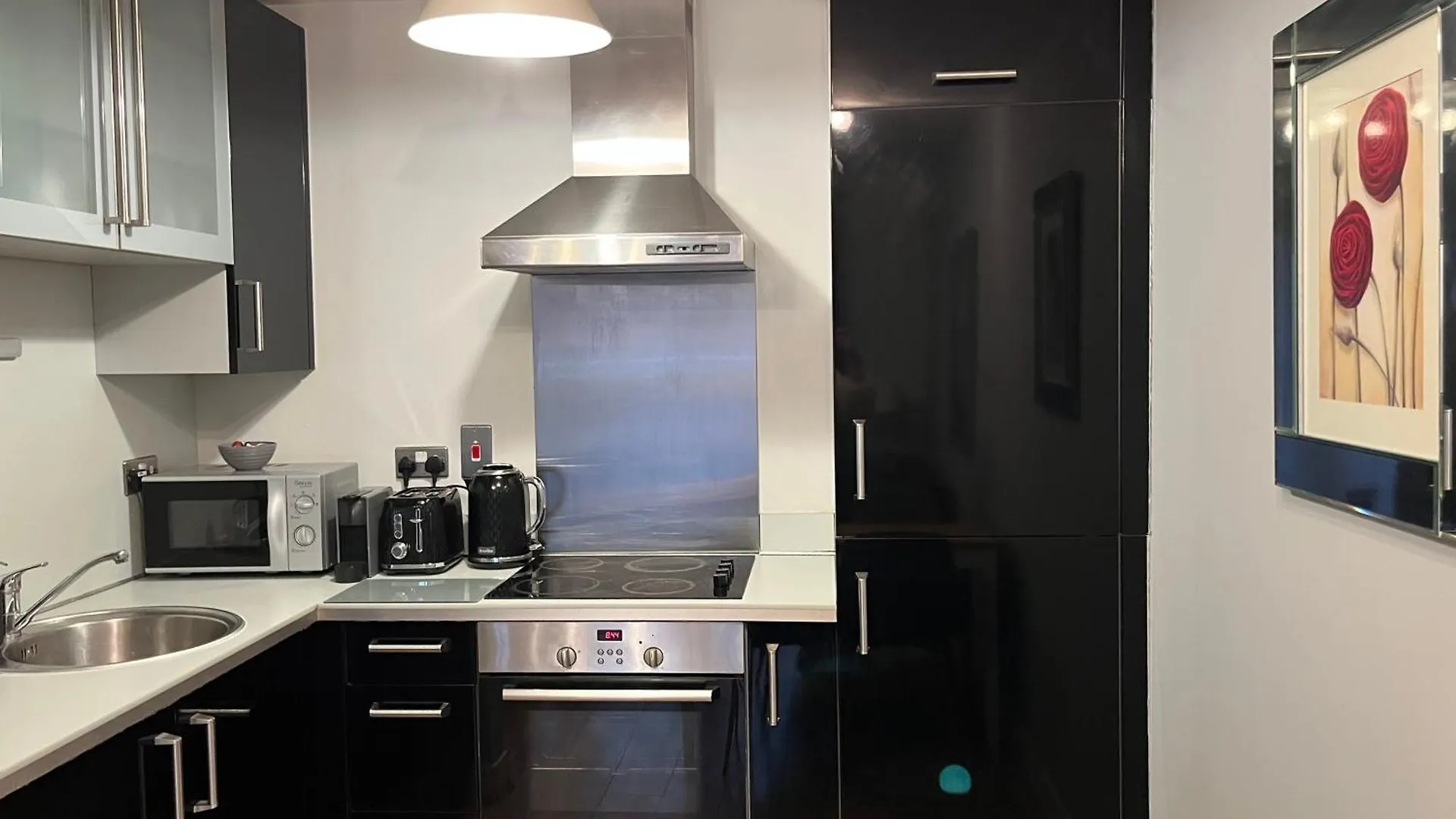Conveniently Located, 2 Bedroom Modern Apartment دبلن